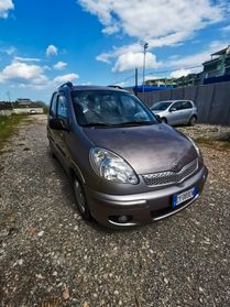 Toyota Yaris Verso 1.3i 16V cat Sol '03