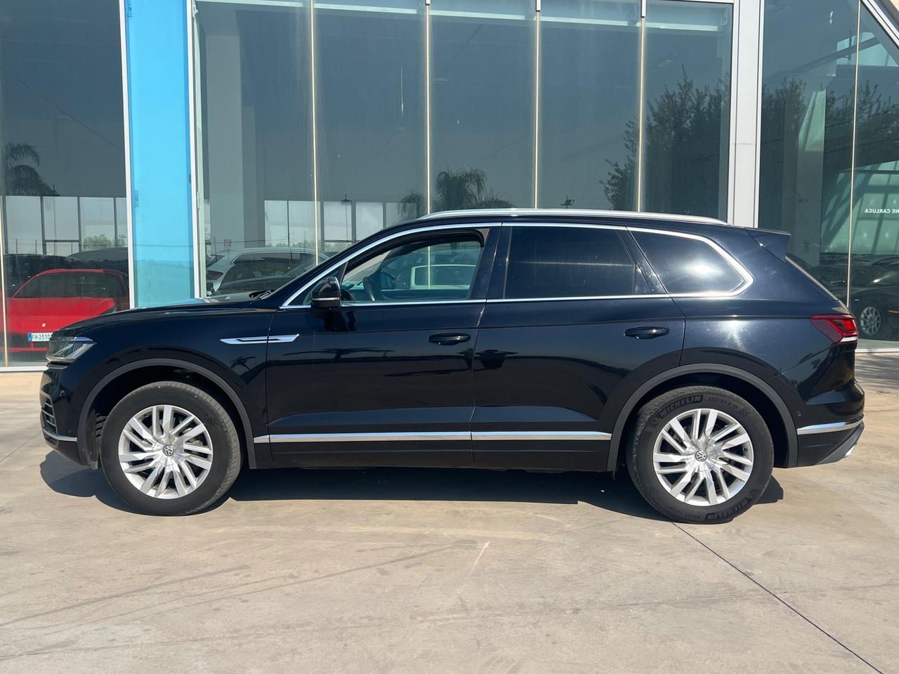Volkswagen Touareg 3.0 V6 tdi Advanced R-Line Exterior 231cv tiptronic - SUPER OFFERTA T-STOCK