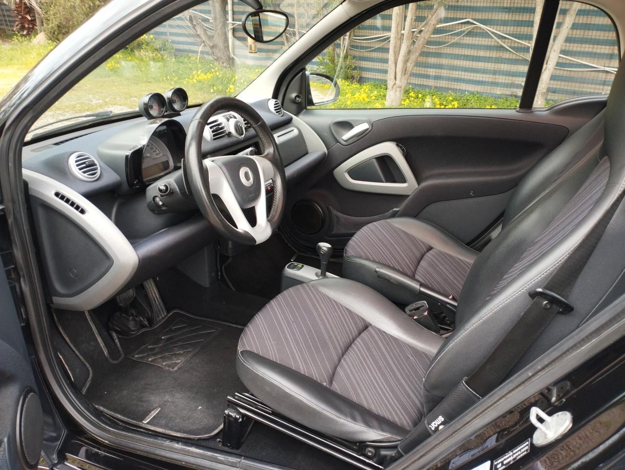 Smart ForTwo 1000 52 kW MHD coupé passion