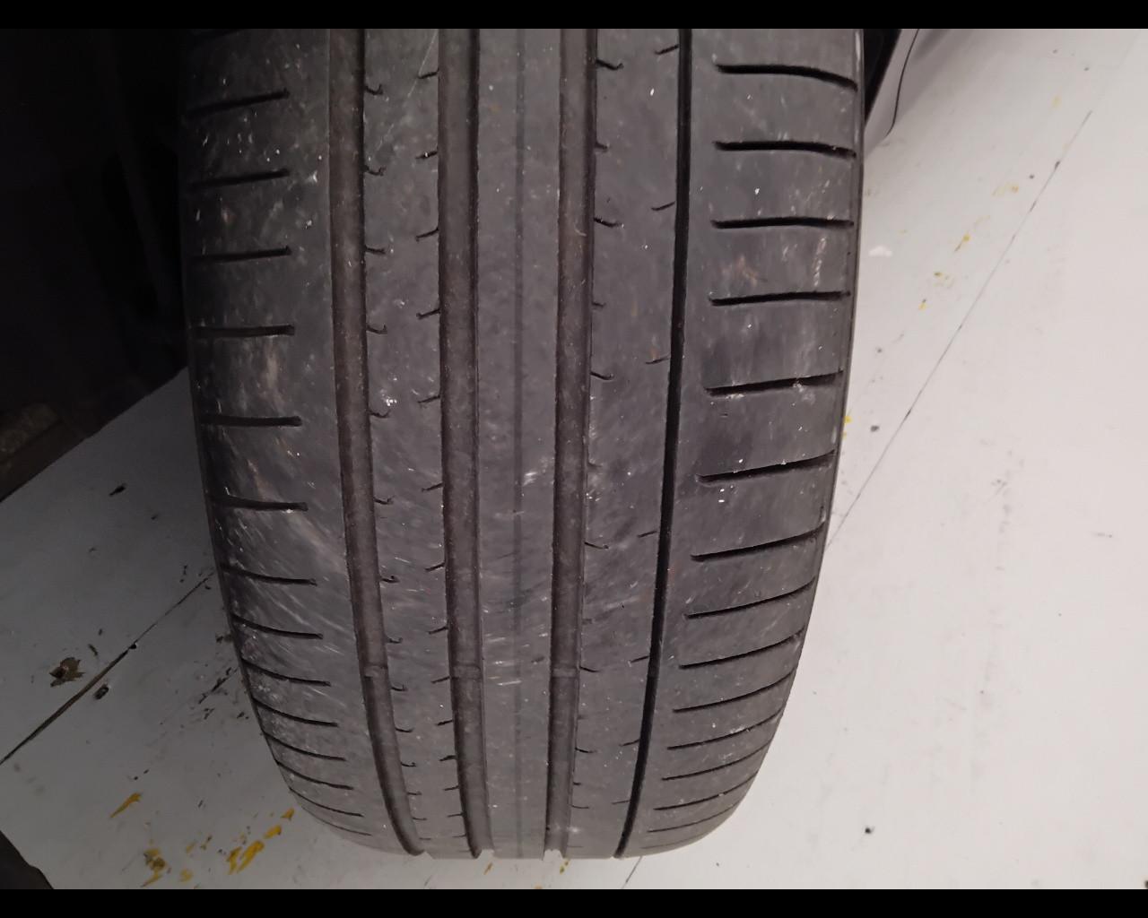 Mercedes-Benz GLB - X247 2019 - GLB 200 d Premium auto