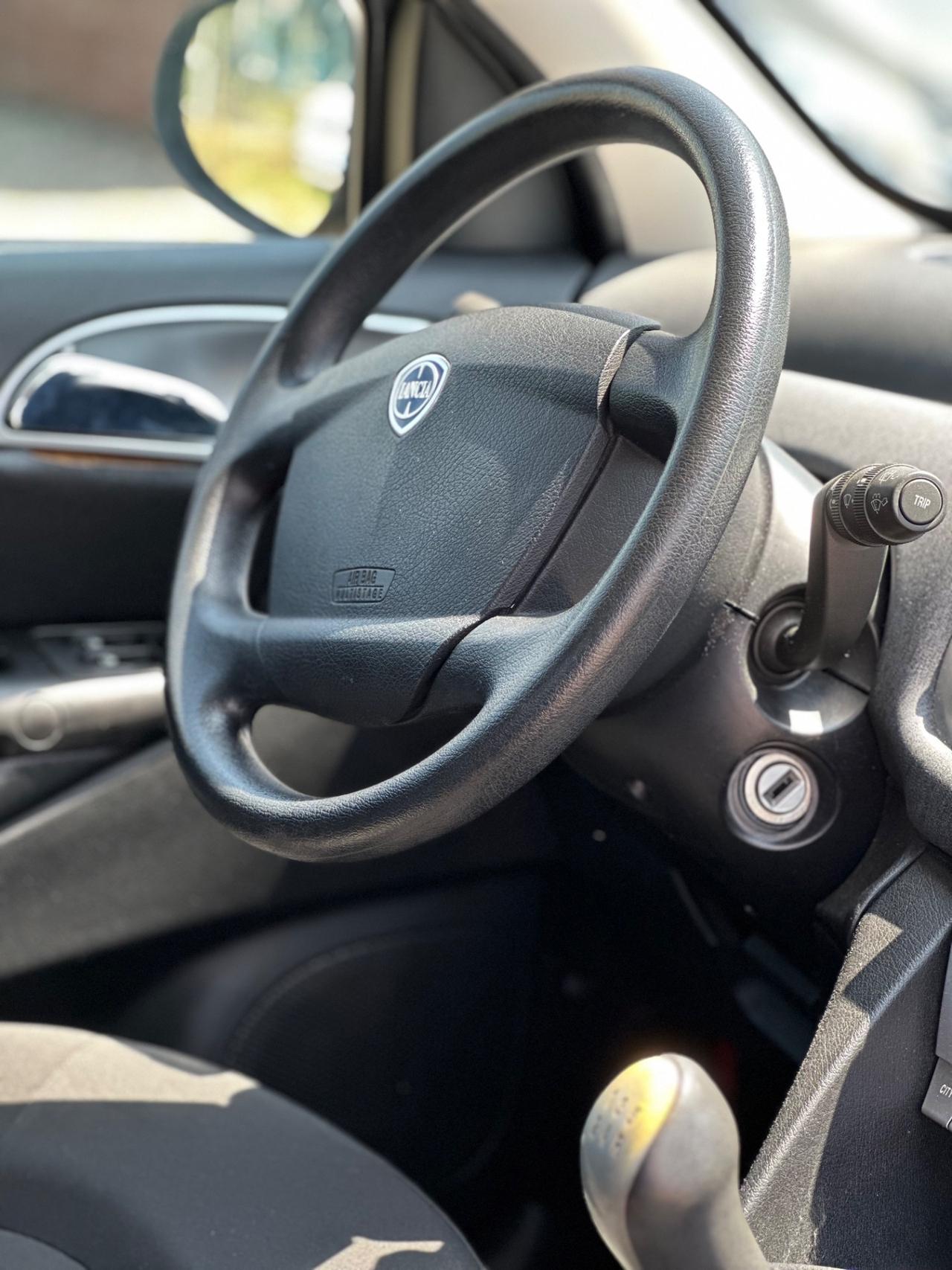 Lancia Ypsilon 1.3 MJT (70.000KM) OK NEOPATENTATI