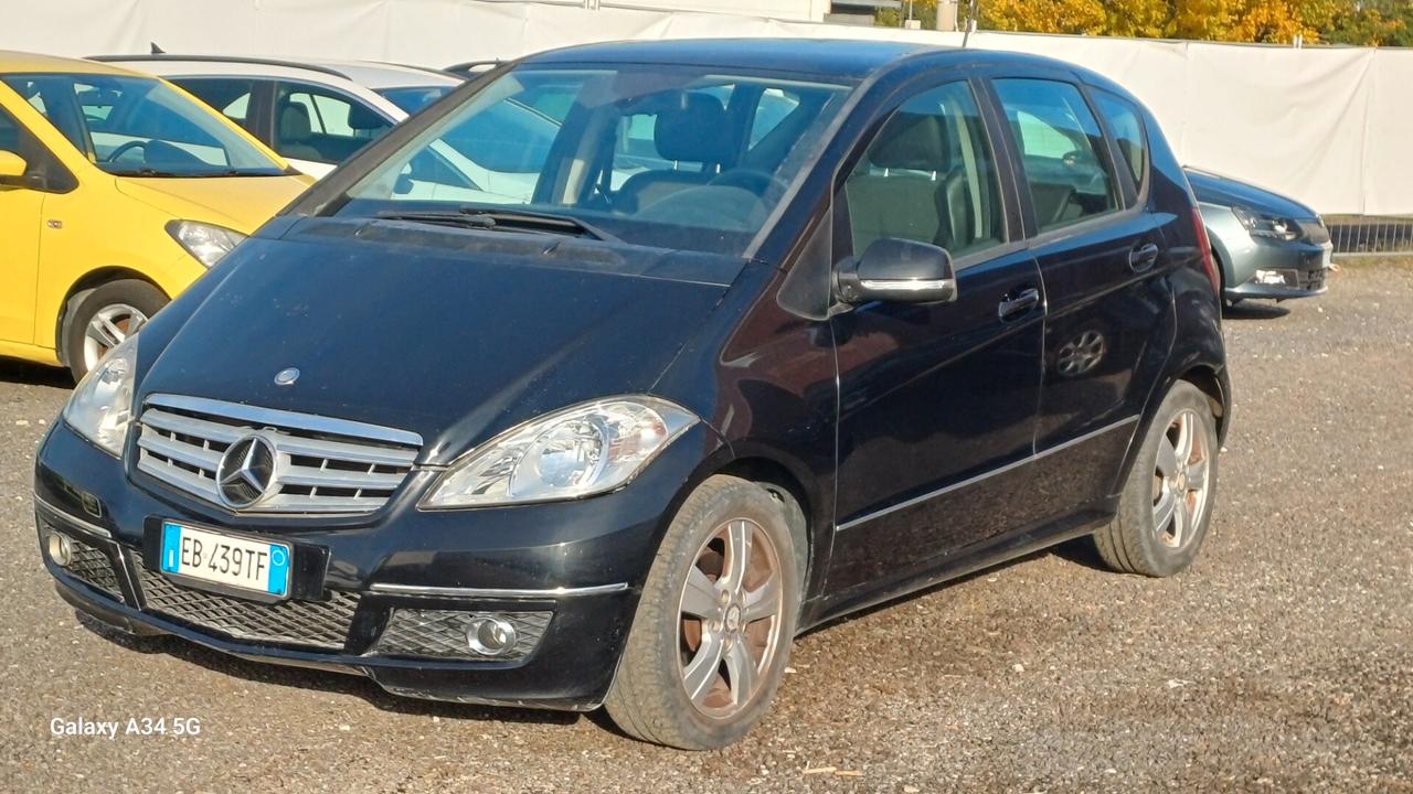 Mercedes-benz A 160 CDI BlueEFFICIENCY Avantgarde