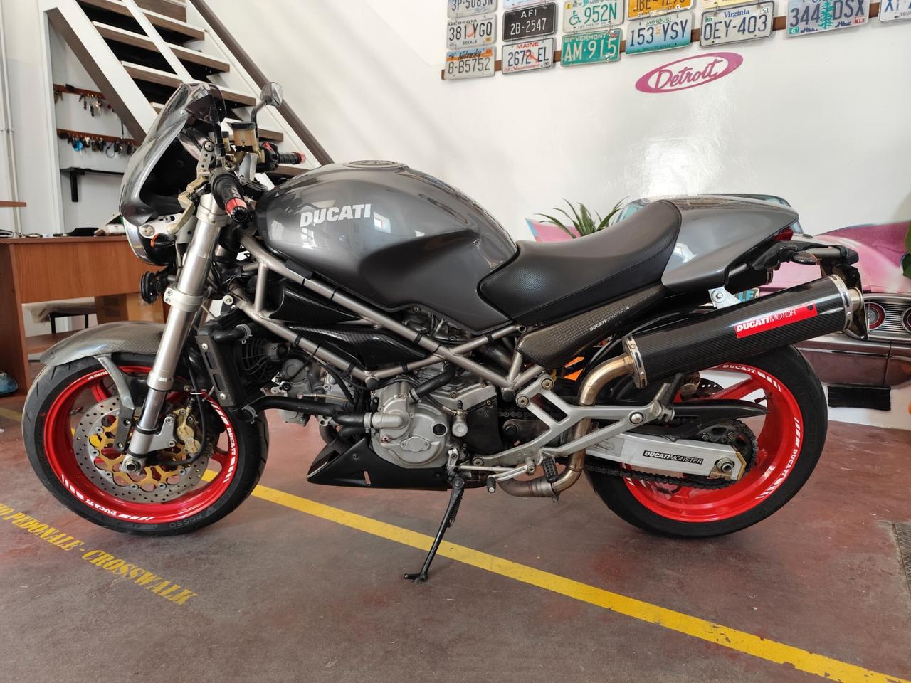 Ducati Monster 900 S4 SENNA