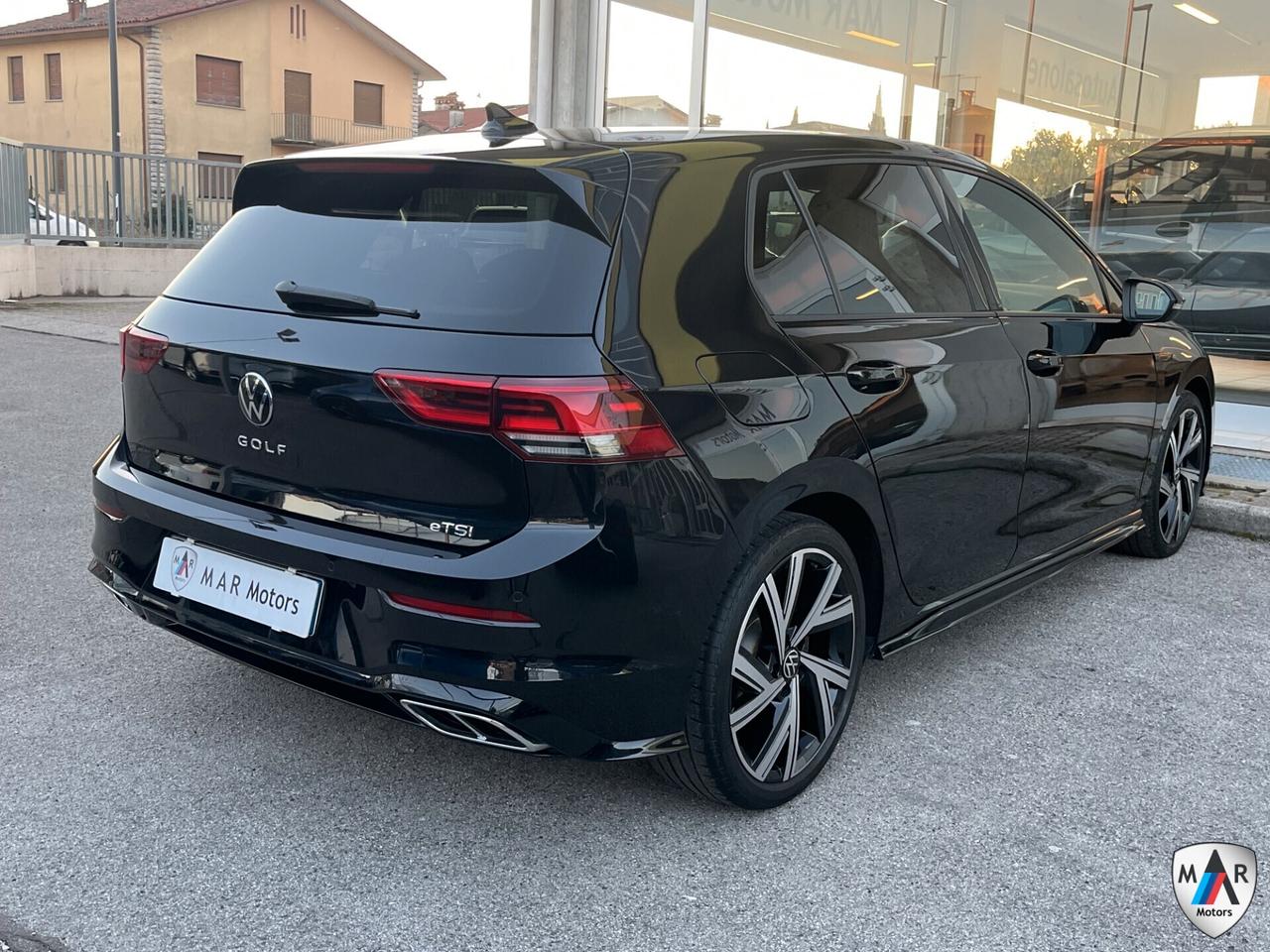 Volkswagen Golf 1.5 eTSI 150 CV EVO DSG R-Line