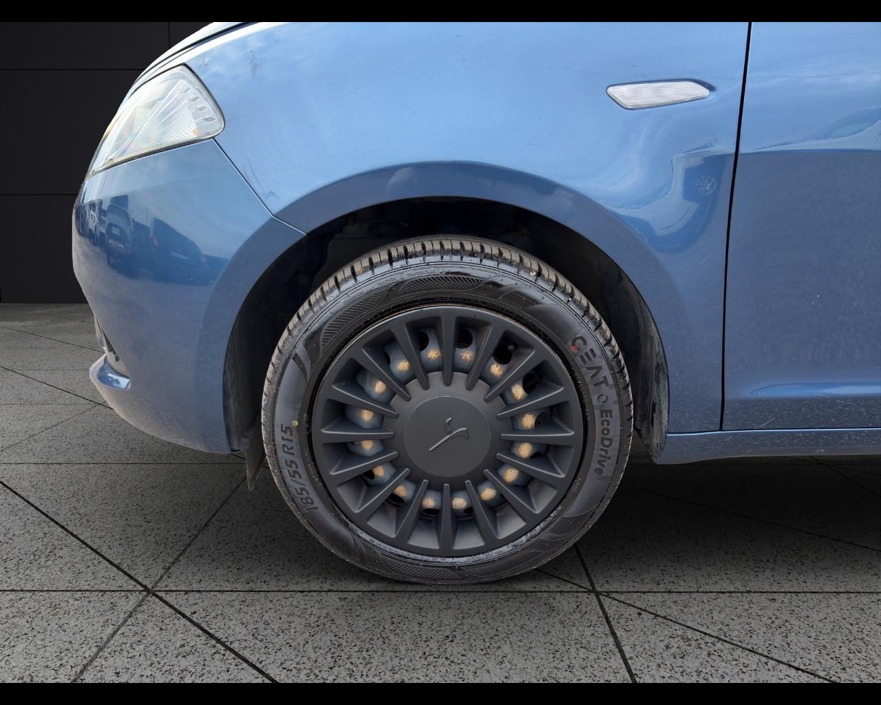 LANCIA Ypsilon 3ª serie - Ypsilon 1.0 FireFly 5 porte S&S Hybrid Silver