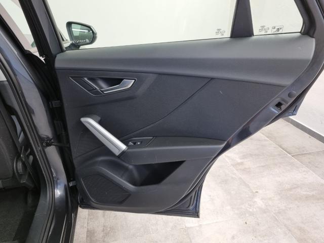 AUDI Q2 30 TDI Identity Black