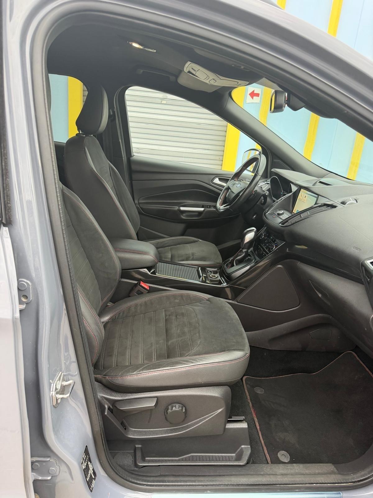 Ford Kuga 2.0 TDCI 120 CV S&S 2WD Powershift ST-Line