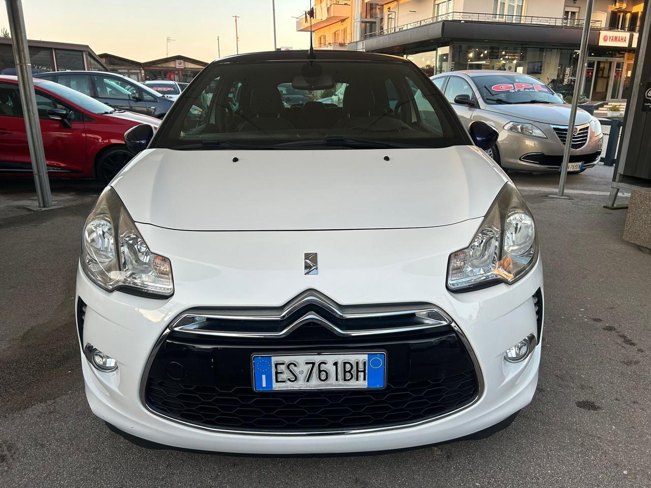 Citroen DS3 1.2 VTi 82 So Chic Cabrio