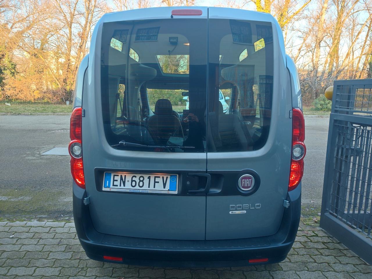 FIAT DOBLO PER I DISABILI 1.6MJT POCHI KM AUTOMATICO