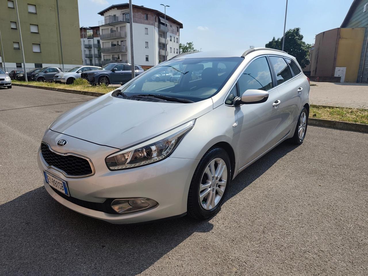 Kia Ceed cee'd 1.6 CRDi 110 CV SW neopatentati