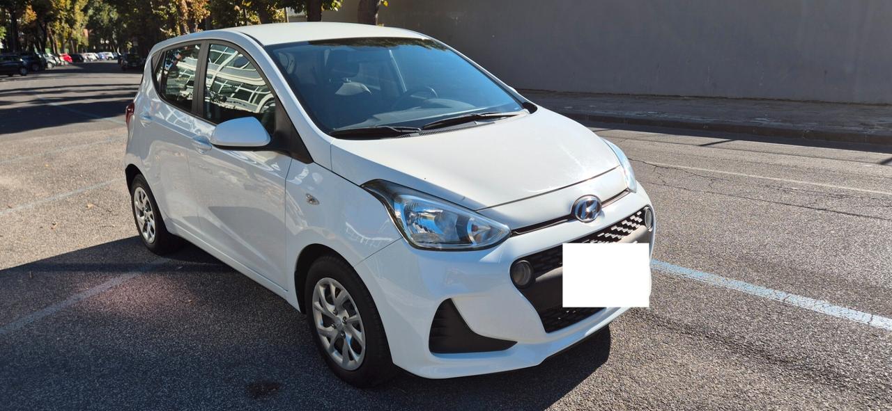 HYUNDAI i10 GPL - GARANZIA 12 MESI