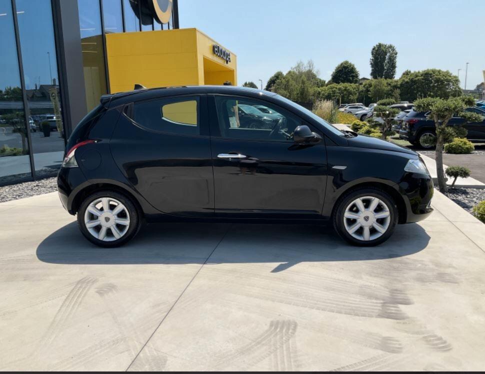 Lancia Ypsilon 1.2 GPL Ecochic Platinum
