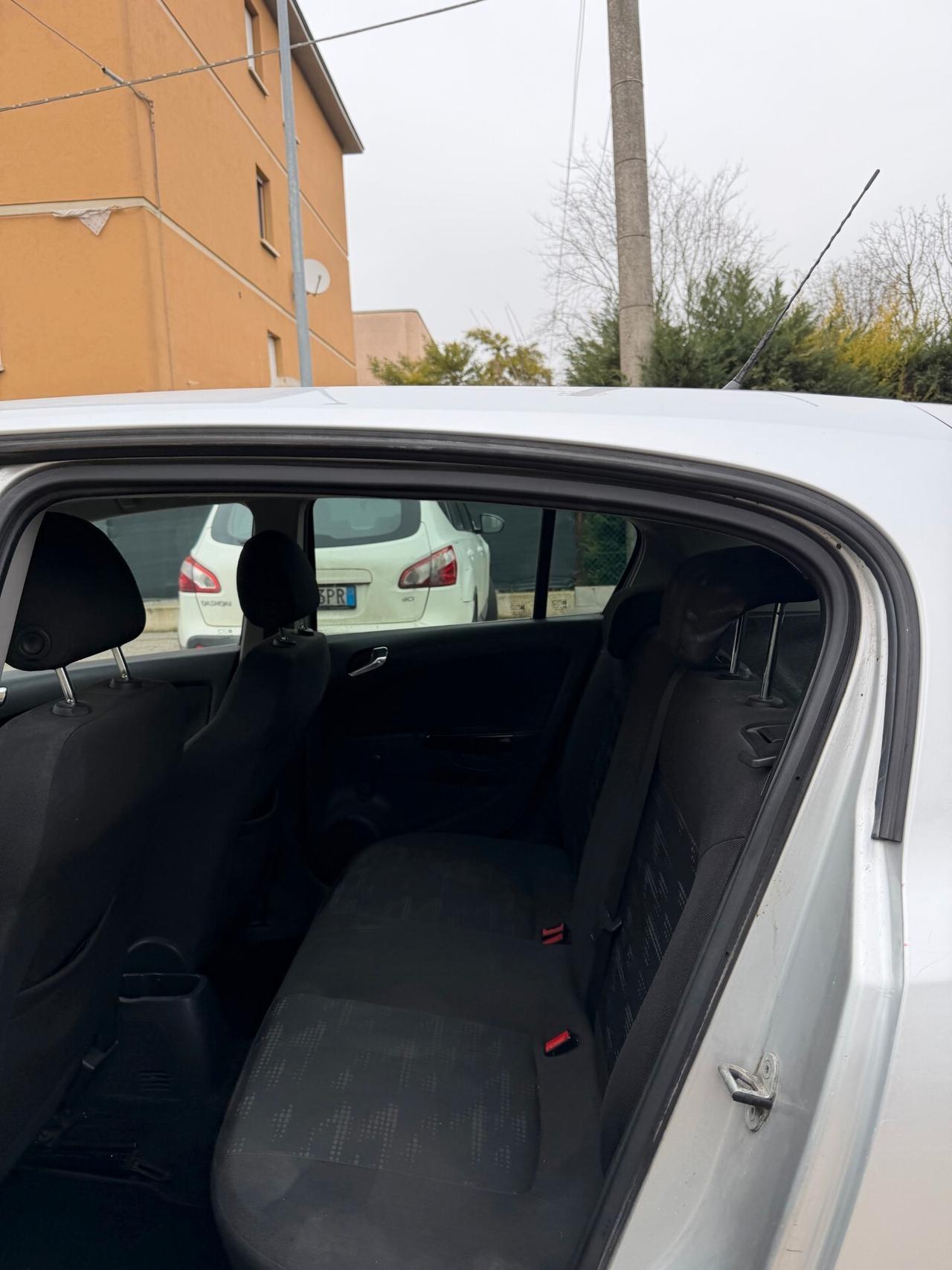 Opel Corsa 1.2 Gpl - NEOPATENTATI - 12 MESI DI GARANZIA -