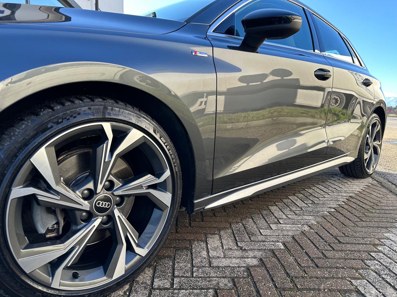 Audi A3 SPORTBACK 40 TDI quattro S tronic line edition *NO VINCOLI*