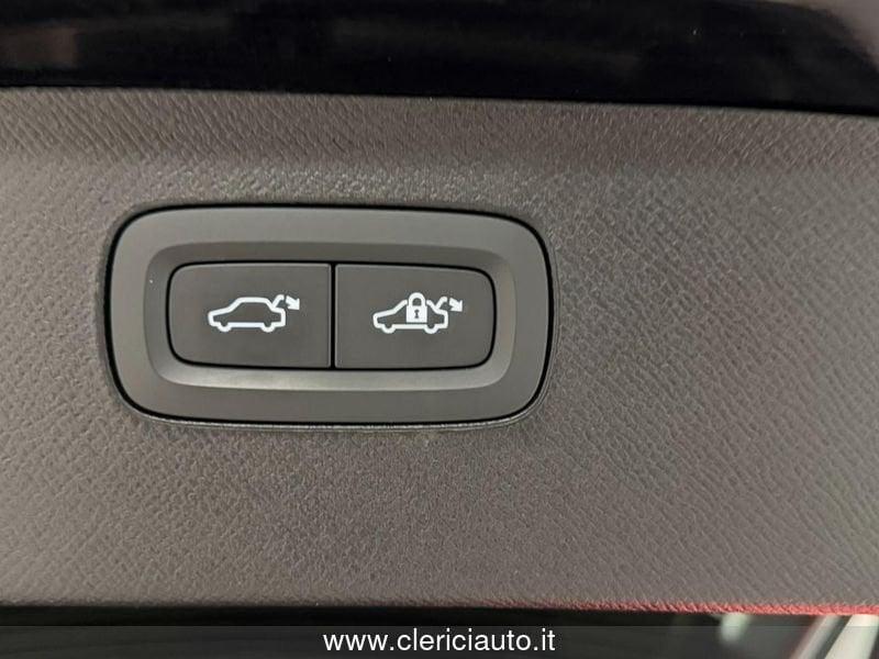 Volvo XC90 B5 AWD automatico 7 posti Plus Bright