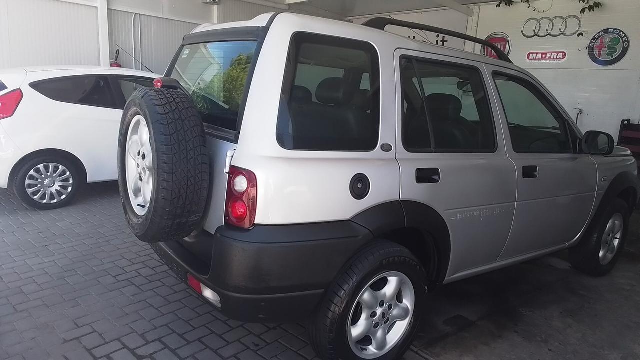 Land Rover Freelander 2.0 Td4 Autocarro