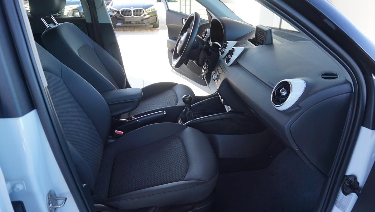 Audi A1 Sportback 1.6 tdi S Line Edition 90cv