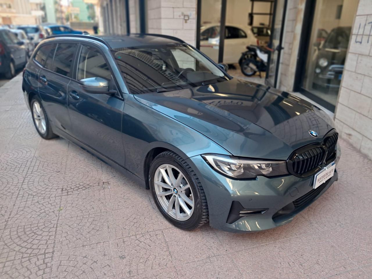 BMW 318dTouring Business Advantage-Diesel-ibrido-Euro19990-
