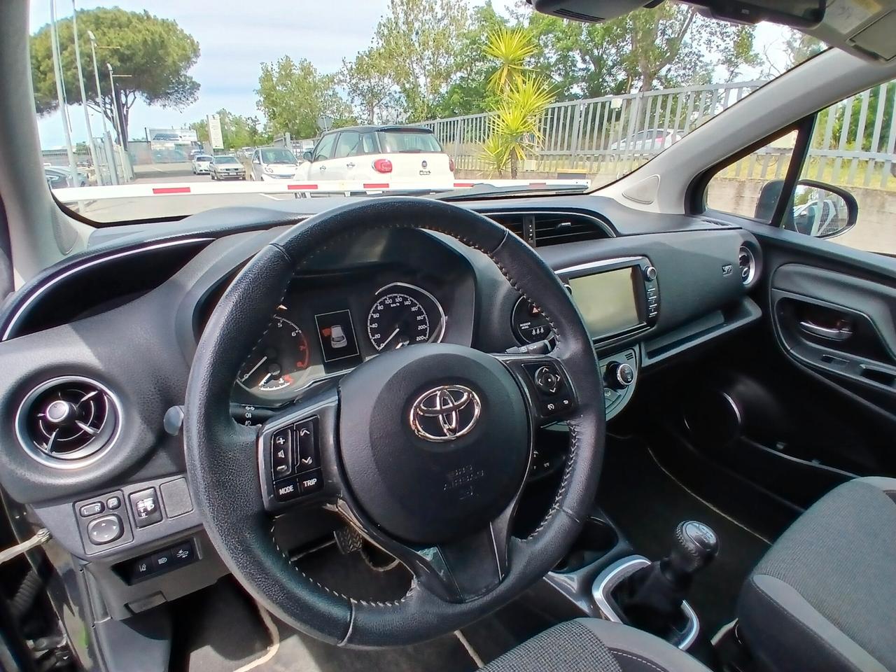 Toyota Yaris 1.0 72 CV 5 porte Active
