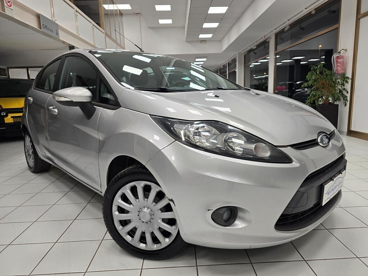 Ford Fiesta 1.2 82CV 5 porte NEOPATENTATI
