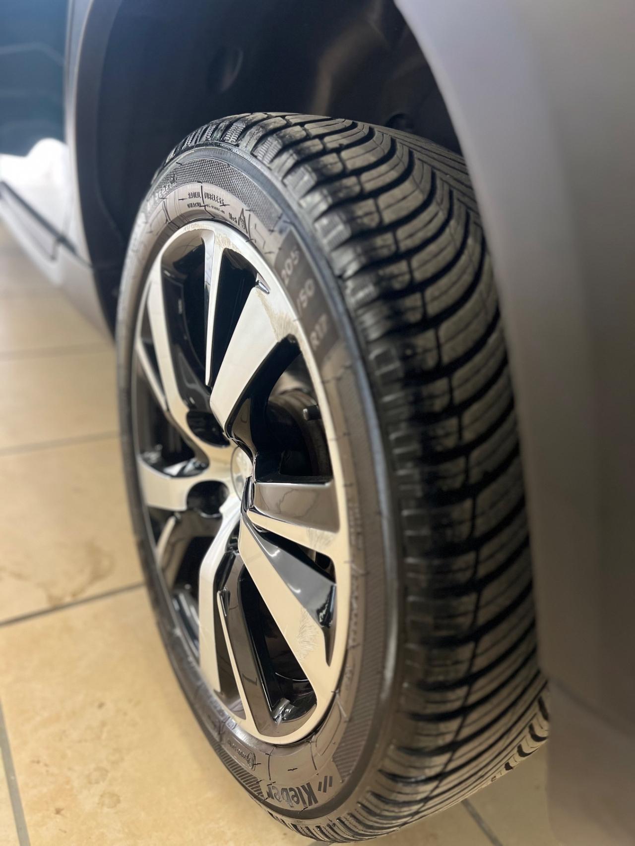 Peugeot 2008 BlueHDi 100 Allure