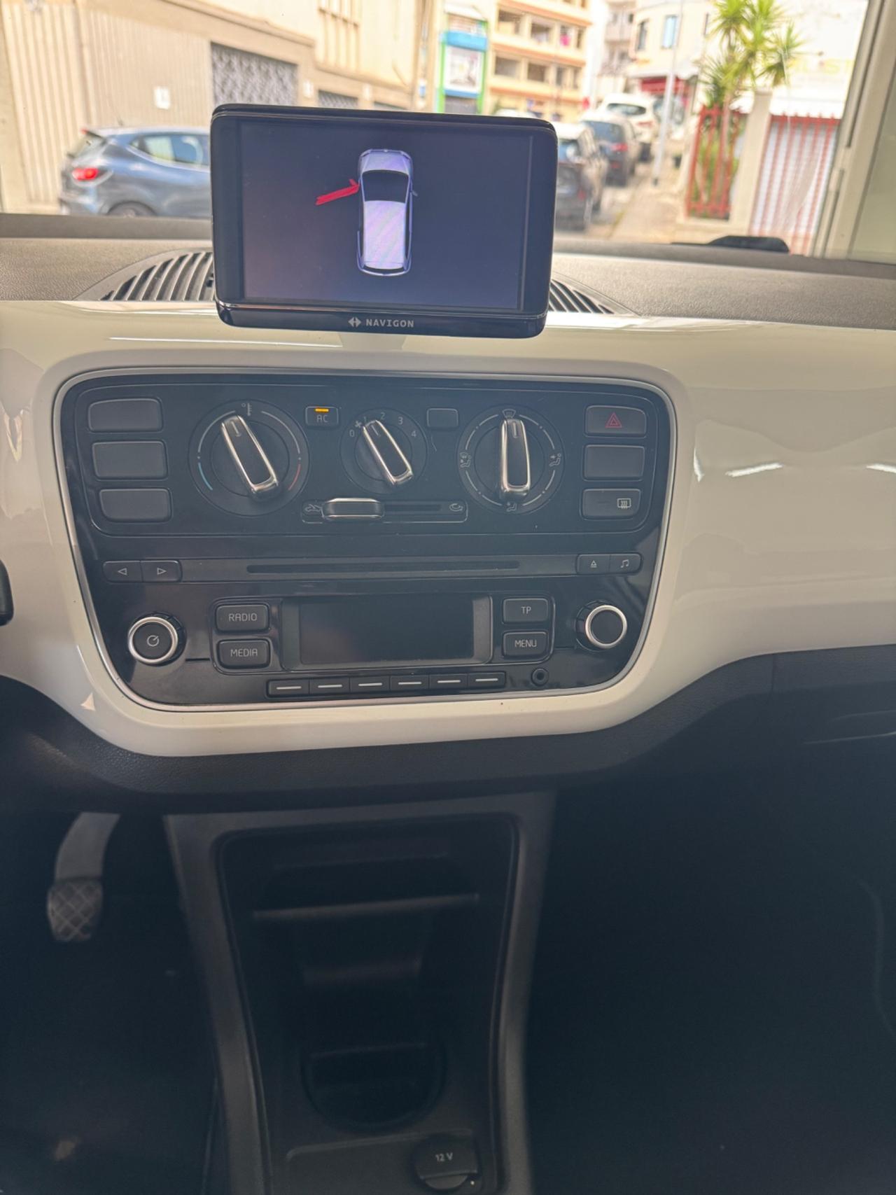 Volkswagen up! 1.0 75 CV 3p. high up!