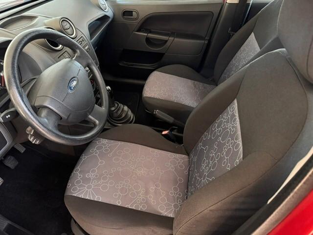 Ford Fiesta 1.2 16V 5p. Titanium Benzina