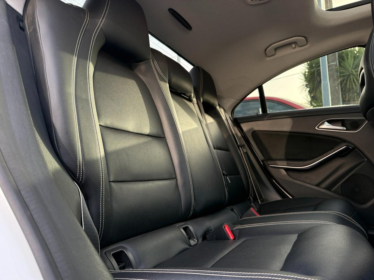 Mercedes-benz CLA 200 D 2.2 136CV AMG Premium Auto TETTO ITALIANA UNICO PROPRIETARIO