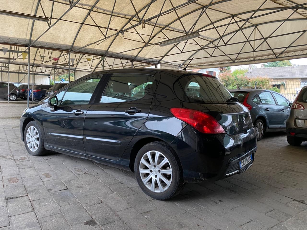 Peugeot 308 1.6 8V e-HDi 112CV Stop&Start robotiz. 5p. Active