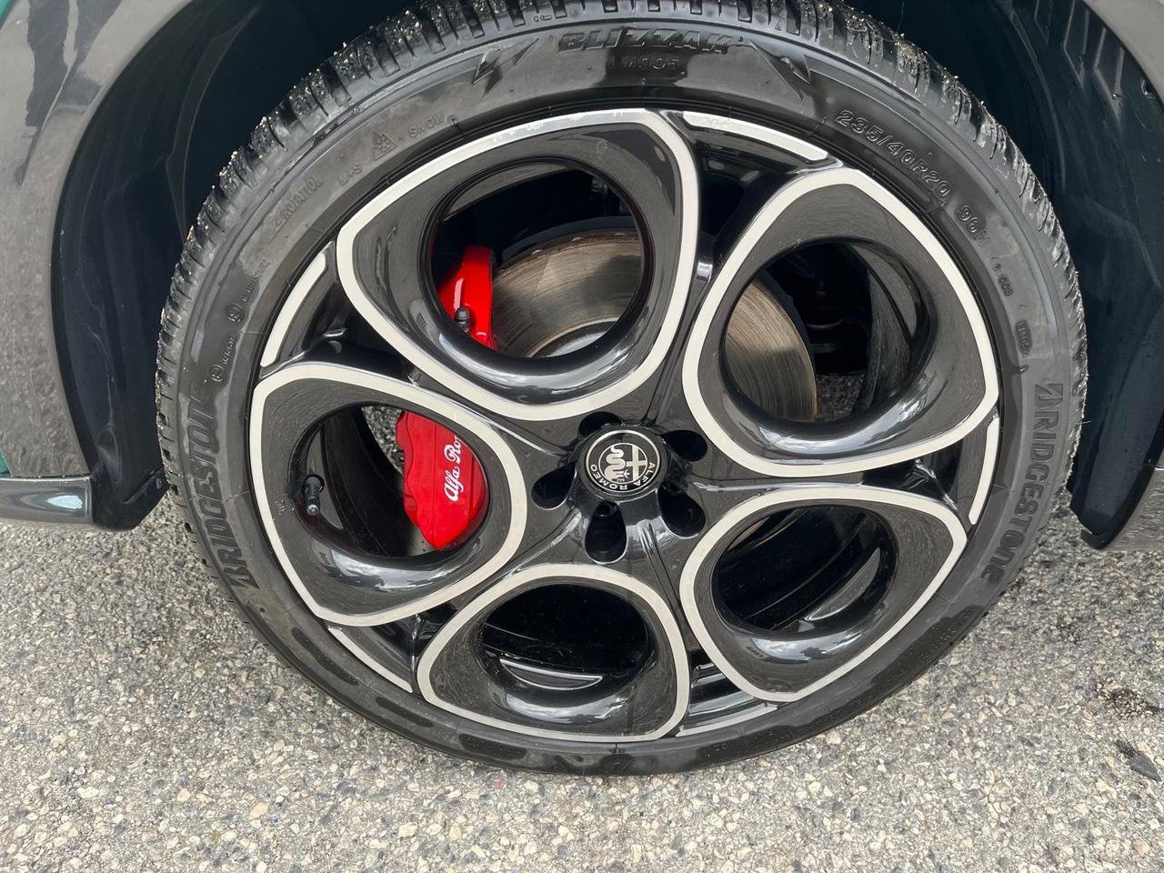 Alfa Romeo tonale 1.5 hybrid-160 cv/tct7-tributo italiano-2023