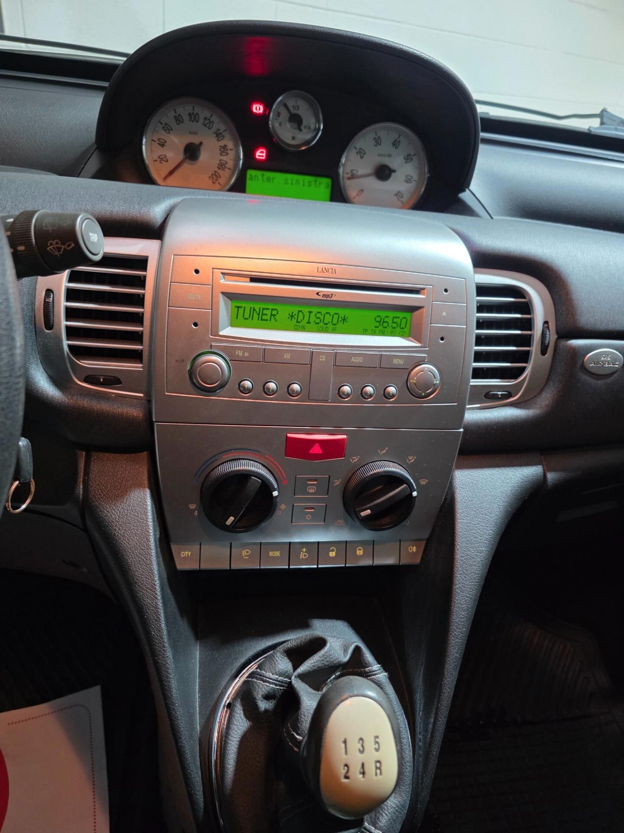 Lancia Ypsilon 1.2 Argento