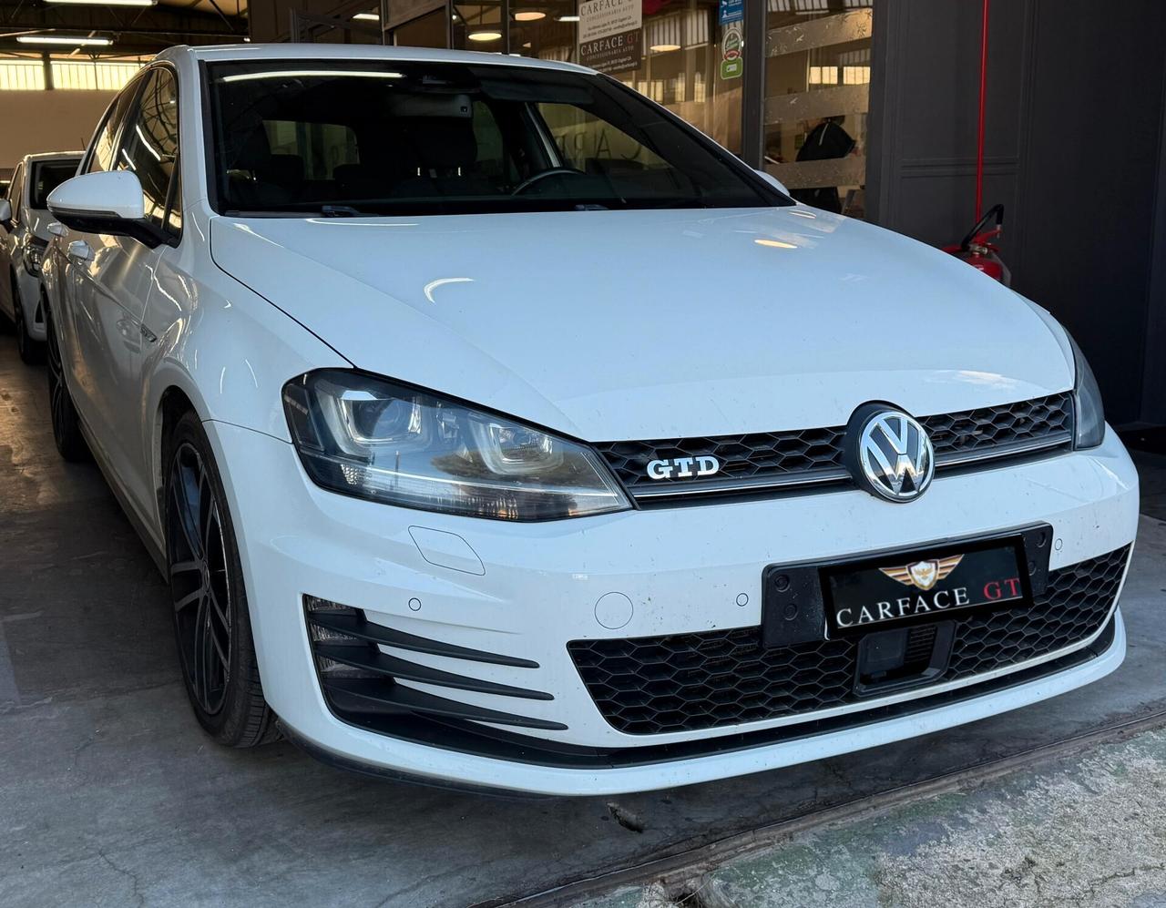 Volkswagen Golf 7 GTD 2.0 TDI DSG - 2015