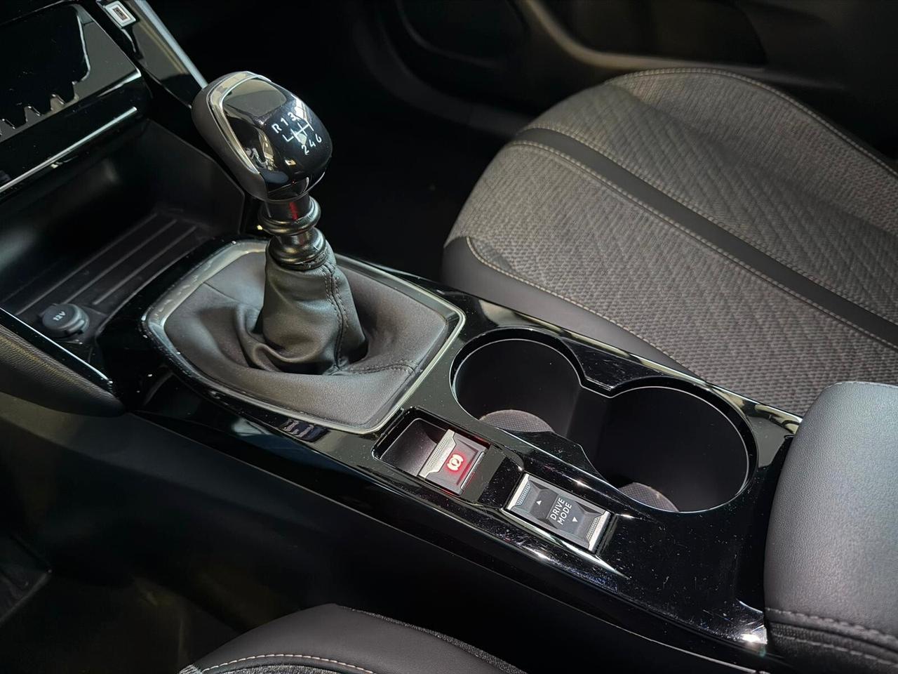 Peugeot 2008 1.2cc 100cv ALLURE - PREZZO REALE!