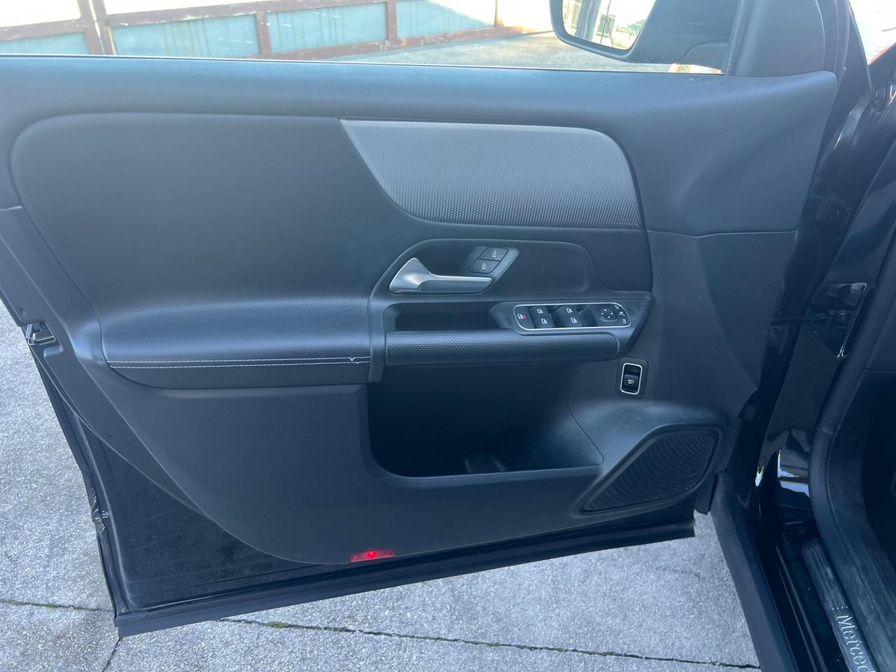 Mercedes-benz GLB 200 d 150cv Business FINANZIABILE