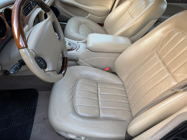 JAGUAR XJ 3.2 cat Executive ISCRITTA ASI
