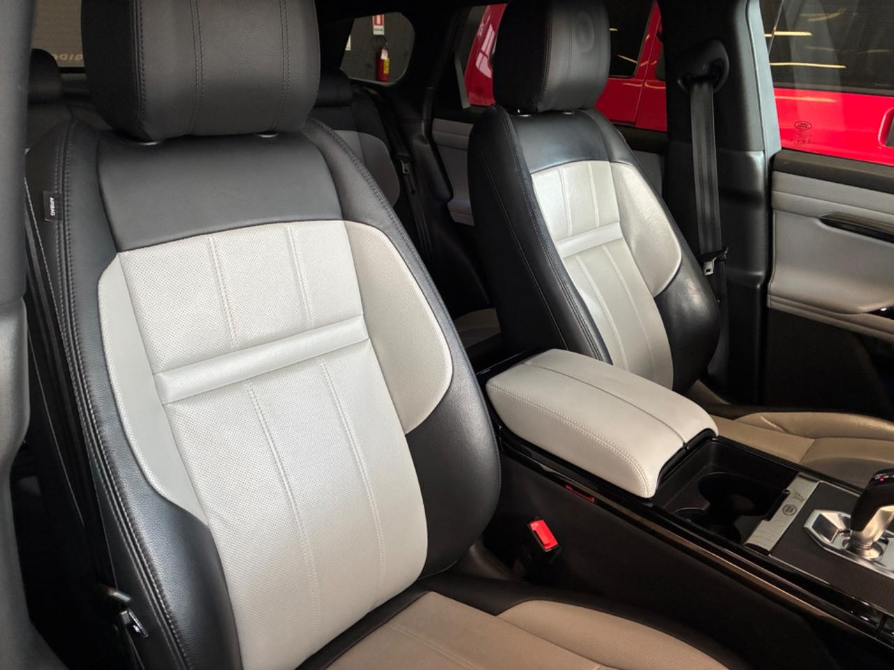 Land Rover Range Evoque 2.0D I4 163 CV AWD R-Dynamic