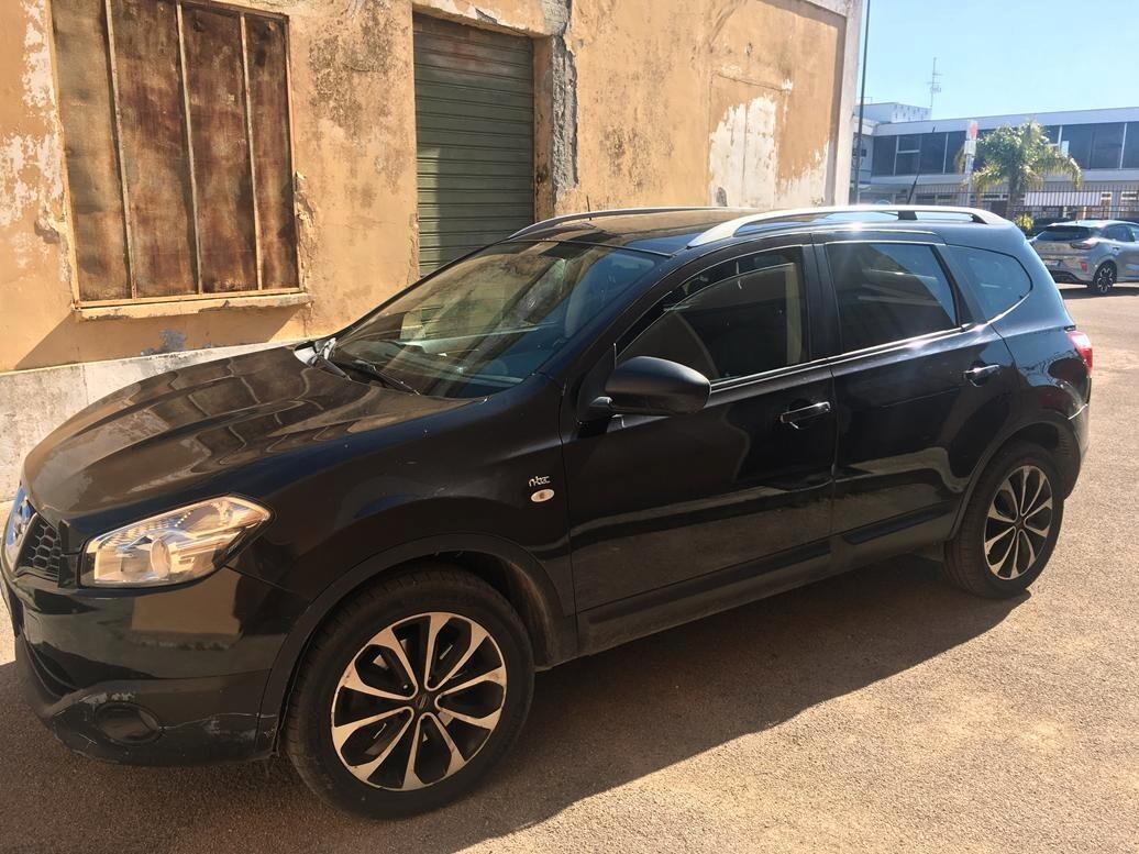 Nissan Qashqai Qashqai+2 2.0 dCi DPF Tekna