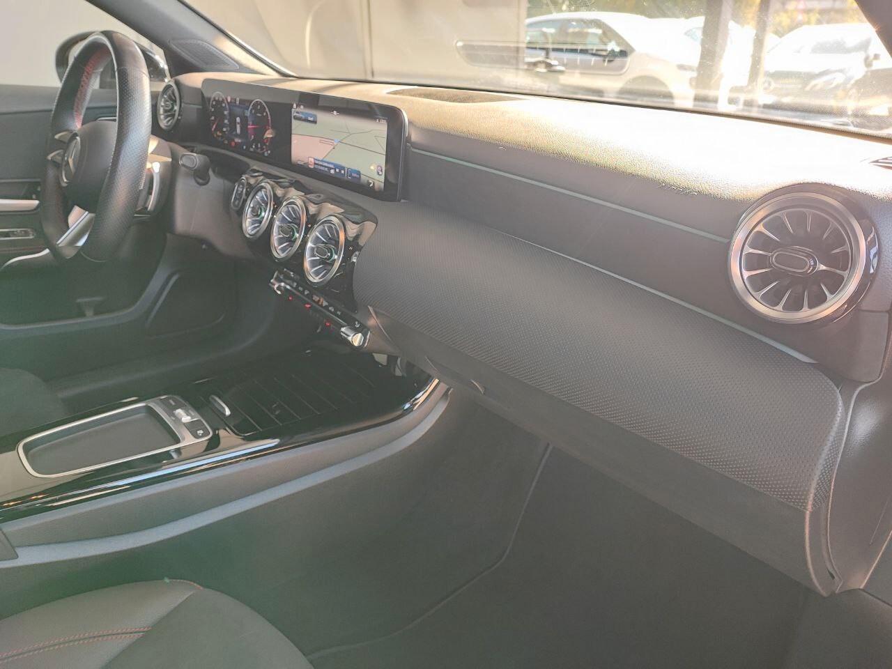 Mercedes-benz A 200 d Automatic AMG Line Premium Plus