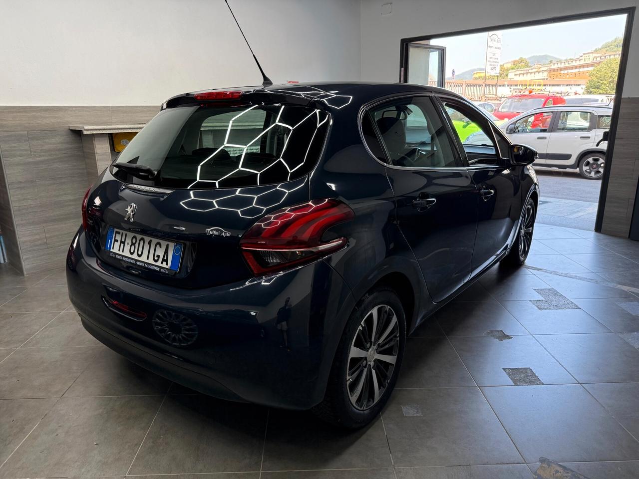 Peugeot 208 BlueHDi 75 5 porte Allure