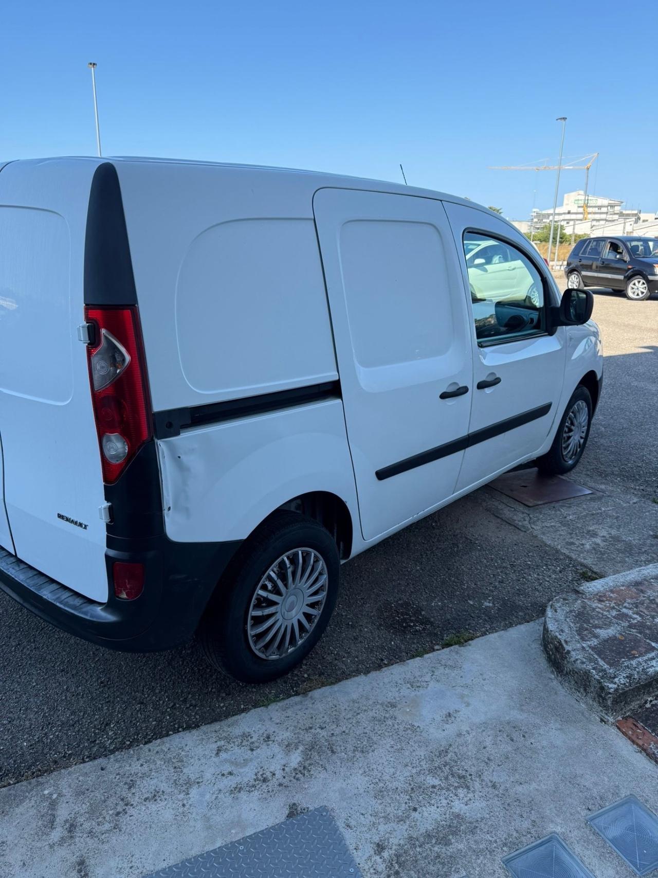 Renault Kangoo - AUTOCARRO