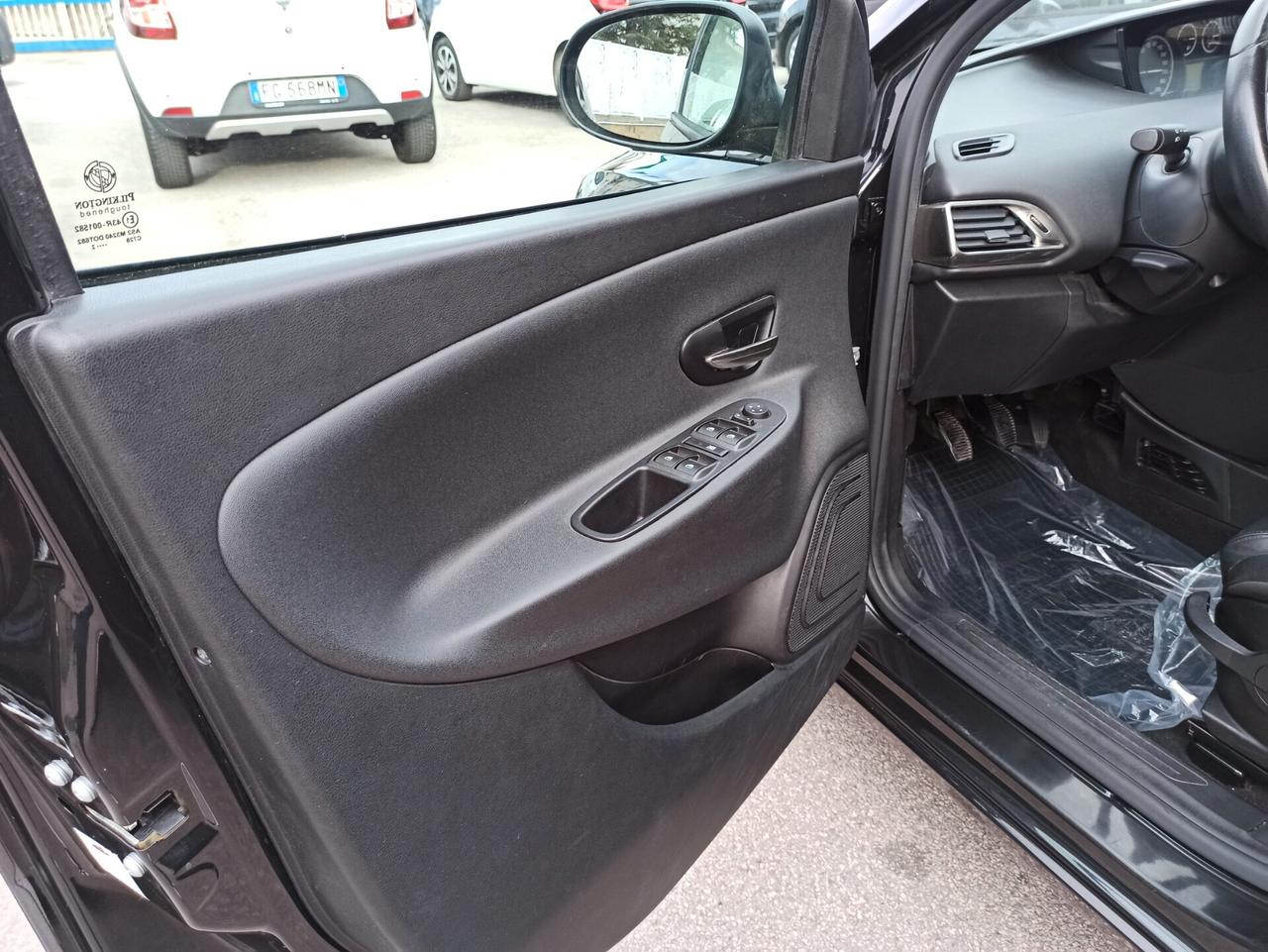 Lancia Ypsilon 1.3 MJT 16V 95 CV 5p. S&S Platinum