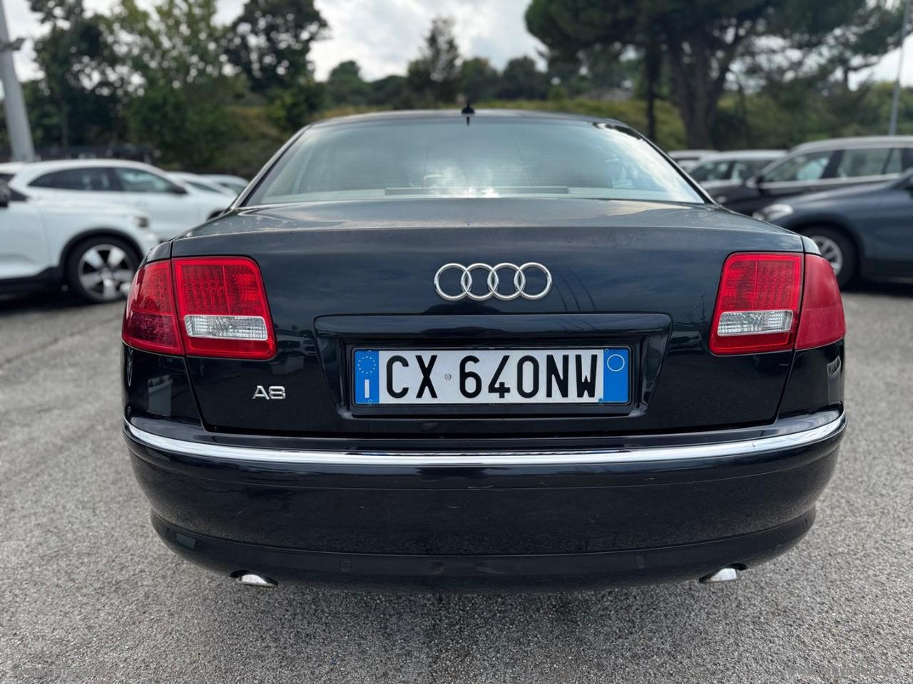 AUDI A8 3.0 V6 TDI quattro tiptronic