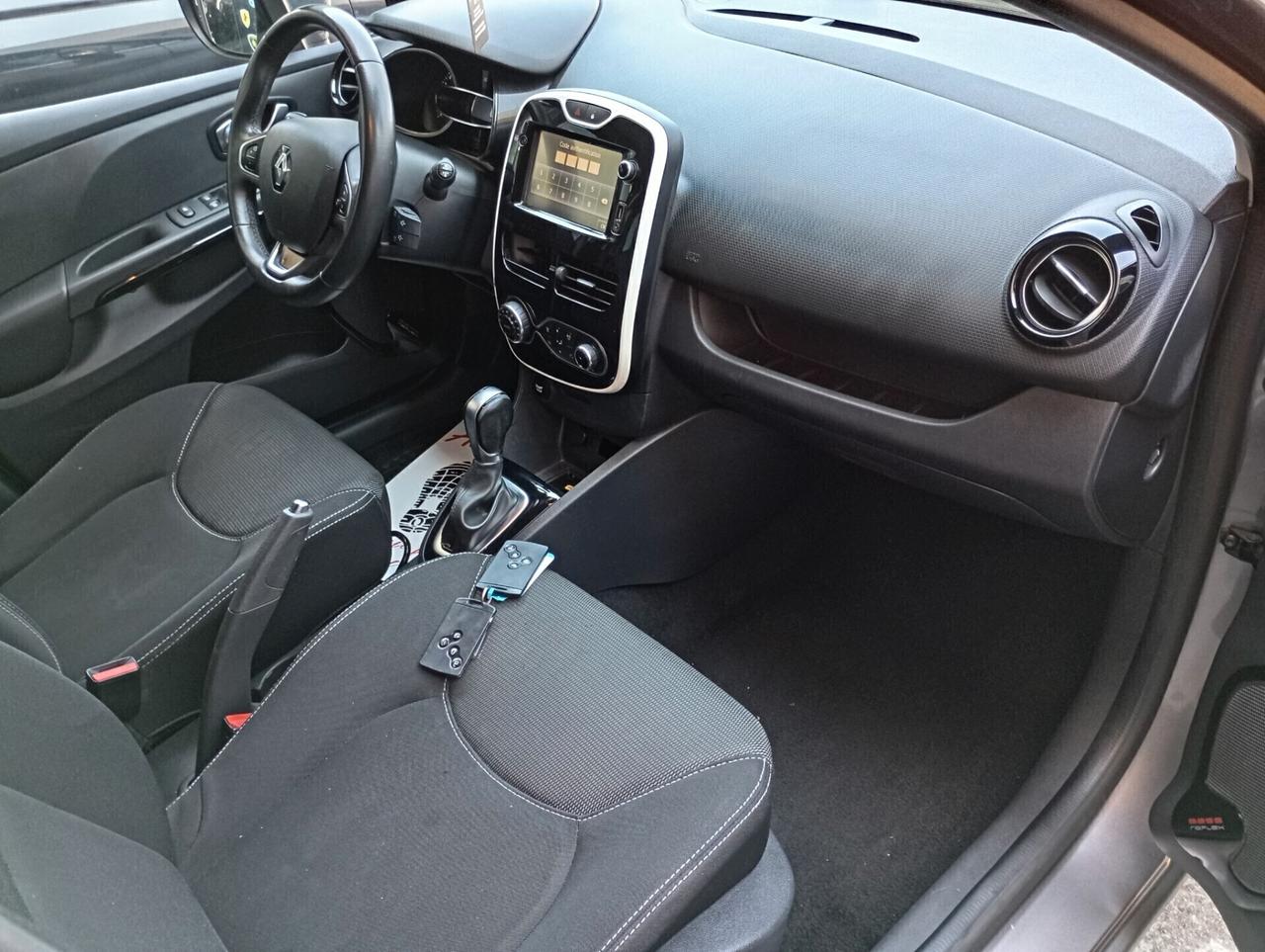 Renault Clio 5P 1.2 TCe 120CV Energy Intens Aut.