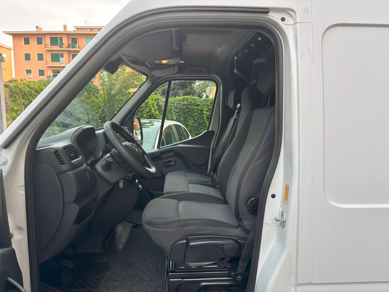 Renault Master T33 2.3 dCi 135 PM-TM L2H2 KM 30000 COME DA FATTURE