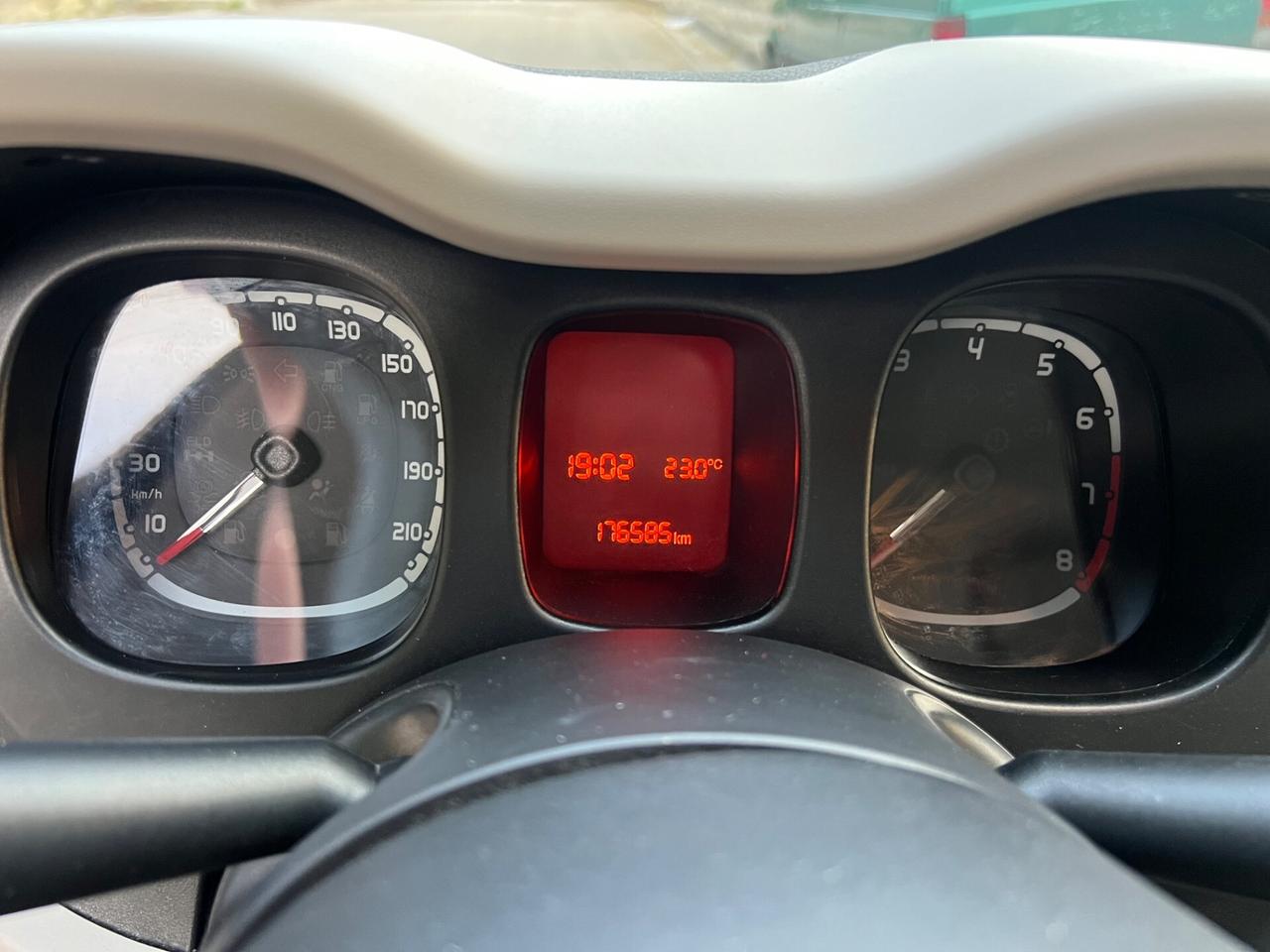 Fiat Panda 1.2 benzina 69cv Lounge 2016