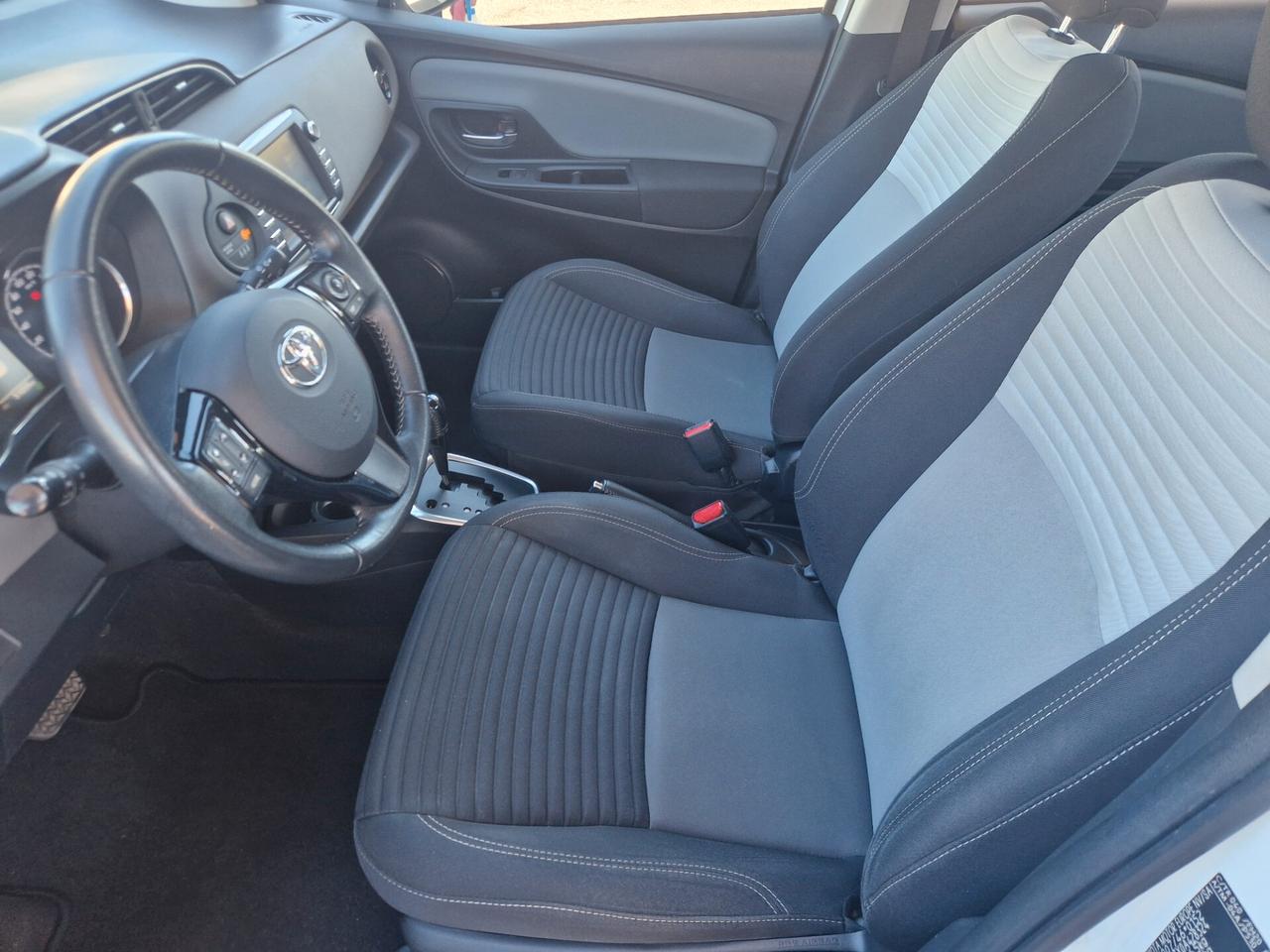 Toyota Yaris 1.5 Hybrid 5 porte Active