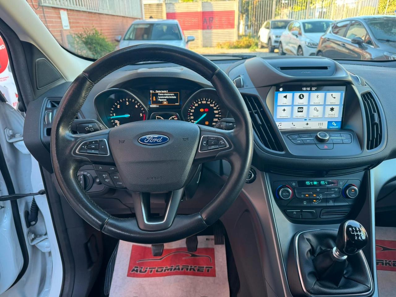 Ford Kuga 1.5 TDCI 120 CV 2WD Titanium