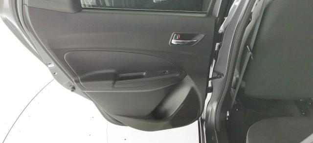 SUZUKI Swift 1.2 Hybrid Top