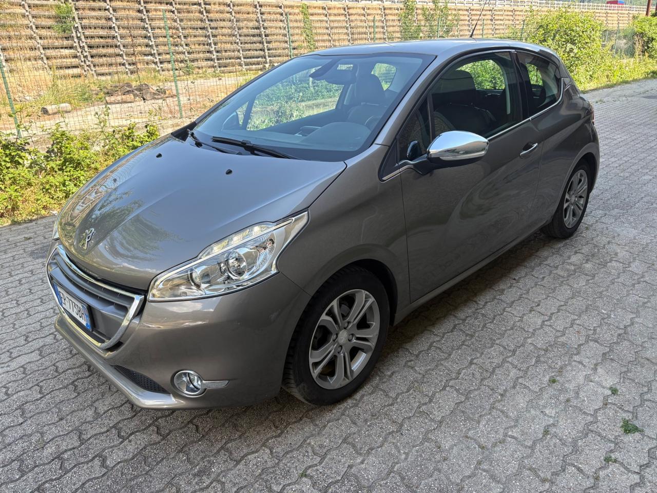 Peugeot 208 1.2 VTi 82 CV 3 porte Allure