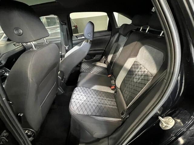 Volkswagen Taigo 1.0 TSI 110 CV DSG R-Line